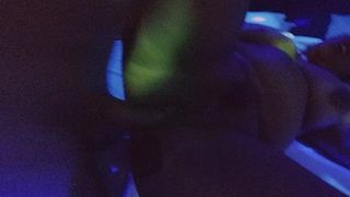 VAI, SAFADA: ARROMBEI O CU APERTADO DA MORENA A NOITE TODA.