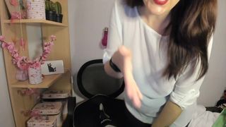 Pee ASMR roleplay game 4K
