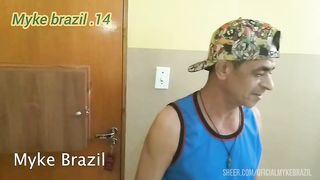 Eu fui em um hotel encontrar com uma acompanhante de luxo ela se chama Ariela Ferraz ela adora faser sex anal ela ficou comigo e com meu amigo ao mesmo tempo ela deu o cuzinho para me e para meu a