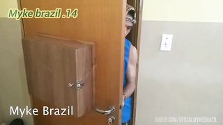 Eu fui em um hotel encontrar com uma acompanhante de luxo ela se chama Ariela Ferraz ela adora faser sex anal ela ficou comigo e com meu amigo ao mesmo tempo ela deu o cuzinho para me e para meu a