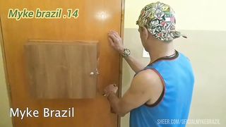 Eu fui em um hotel encontrar com uma acompanhante de luxo ela se chama Ariela Ferraz ela adora faser sex anal ela ficou comigo e com meu amigo ao mesmo tempo ela deu o cuzinho para me e para meu a