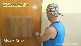 Eu fui em um hotel encontrar com uma acompanhante de luxo ela se chama Ariela Ferraz ela adora faser sex anal ela ficou comigo e com meu amigo ao mesmo tempo ela deu o cuzinho para me e para meu a