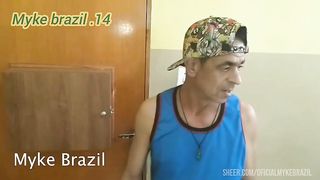 Eu fui em um hotel encontrar com uma acompanhante de luxo ela se chama Ariela Ferraz ela adora faser sex anal ela ficou comigo e com meu amigo ao mesmo tempo ela deu o cuzinho para me e para meu a