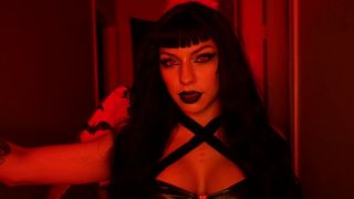 DAKOTA QUINN X FINNYSPLAYHOUSE HALLOWEEN SEXTAPE AND PHOTOSET