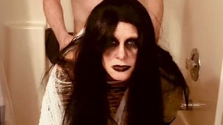 SPOOKY SEDUCTION: HALLOWEEN HORROR TURNED HORNY REAL QUICK