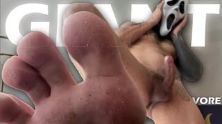 THE GIANT MACABREINK DISGUISES HIMSELF AND PUTS ON A SHOW FOR THE TINY HUMAN.