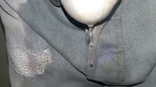 PANAL DE TELA ORINADO Y CASI MOJADO POR COMPLETO