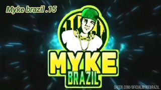 Uma novinha de 20 anos vei na minha casa e ela deu pra me bem gostoso com direito a anal