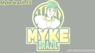 Uma novinha de 20 anos vei na minha casa e ela deu pra me bem gostoso com direito a anal