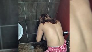 THE IDIOT SHOWS ME HER HOUSE AND I END UP IN HER ASS. EE.UU COLORADO