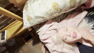 A HAPPY ENDING FROM A BIG DICK. I M DROWNING IN A SEA OF CUM