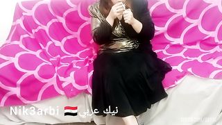 The woman, Umm Hassan, is holding the coffee shop, her husband's treats for a traveler overland in Egypt, in the Gulf, and every night she has to talk to a prostitute of her own, who fucks her and lov