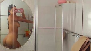 LATINA WASHING HER PUSSY AND THEN GETTING WET WITH HER CUM