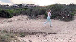 He helped me with my booty workout on the beach.. BG Sex Outdoor
