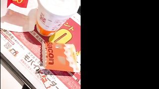 ウォシュレ◯トオナニーでイキまくる女子◯生。