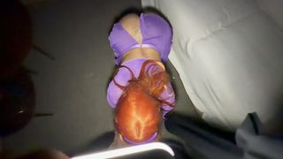 COMENDO A SAFADA ENQUANTO ELA FICOU SOZINHA NA SUA CASA