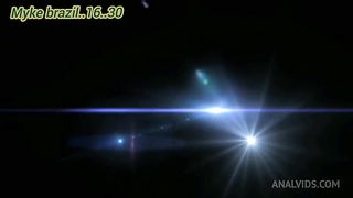 Arrumei uma mulher mascarada em uma pracinha e covidei ela para ir em um motel comigo e rolou um clima com sex vacinal e sex anal muito gostoso