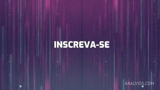 Troca de massagem erotica .