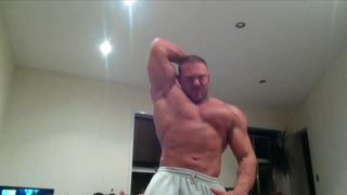 SWEATY AFTER GYM MUSCLE WORSHIP WITH JERKING AND HUGE CUMSHOT