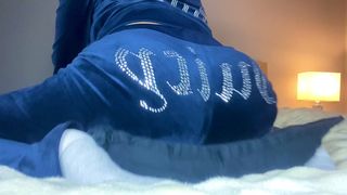 PILLOW HUMPING JUICY COUTURE VELOUR TRACKSUIT CLOTHED SQUIRT