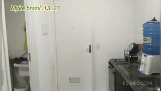 Levi a gostosa Julia fontanelli na minha casa ela estava com muita vontade de dar para me ela comessou a.me chupar na conzinha depois levei ela para o quarto e agente Transou bom gostoso