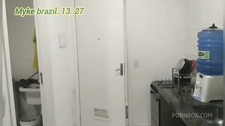 Levi a gostosa Julia fontanelli na minha casa ela estava com muita vontade de dar para me ela comessou a.me chupar na conzinha depois levei ela para o quarto e agente Transou bom gostoso