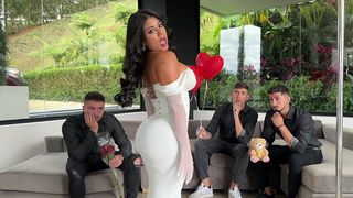 FIRST DOUBLE PENETRATION FOR BEAUTIFUL COLOMBIAN INFLUENCER