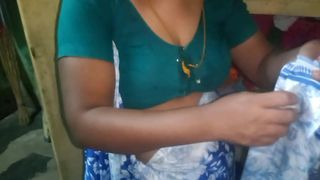 DESI HOT WIFE SAREE CHANGING IN VILLAGE HOUSE