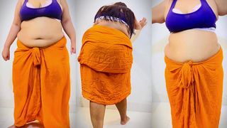 CHUBBY HOT MUSLIM ARAB GIRL TRY TO SEDUCE HER GYM COACH WHEN NO ONE IN THE ROOM - HUGE BOOBS & BIG ASS