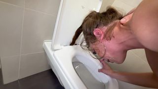 FANTOM EP. #17 - ALICE MAZE: XMAS SPECIAL (TOILET HEAD DUNKING AND FACIAL)