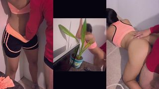 COGIENDOME A LA MUCHACHITA DE LIMPIEZA. VIDEO COMPLETO