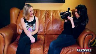 PRETTY HOTTIES OLYSSIA AND RYANN WET FUN SESSION SHARING A BIG DICK!