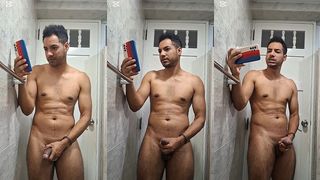 QUIERE VER COMO ME MASTURBO Y SACO LECHE