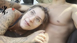 BOQUETE BABADO COM O CARRO EM MOVIMENTO