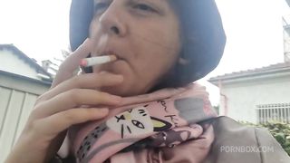 Smoking cigarette broken pantyhose sexy feet