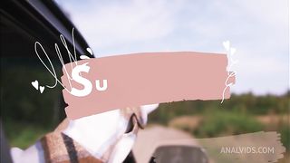 Famous dancer dancing and showed more than she should