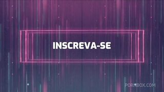 Fui fazer o cafe para o marido , ele me surpreendeu