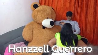 BIG ASS GAPE VOY POR JUGO A CASA DE MI VECINO. HANZZELL GUERRERO