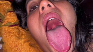 LE SAQUE TODA LA LECHE ! CUANTO AGUANTA TU PENE EN MI BOCA AMOR! ES TU REGALO DE NAVIDAD