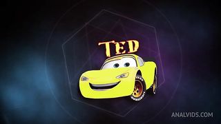 Troca de favores acaba com a buceta cheia de porra depois de levar no rabo - Grazi Castelli