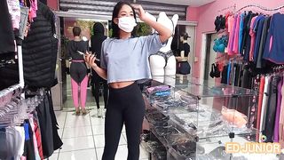 ED JUNIOR FODE UMA CLIENTE NA SUA LOJA DE MODA FITNESS (NATASHA RIOS)