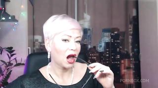 AimeeParadise with her husband testing new butt plugs))