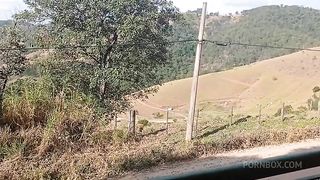 Gostosa publicou video fazendo sexo em troca de dinheiro publico com deputado