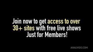 Horny HouseWife Shanda Fay Has A Cock In Her Juicy Butthole!