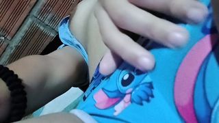 COLOMBIANA SE MASTURBA Y SE TOCA LAS TETAS