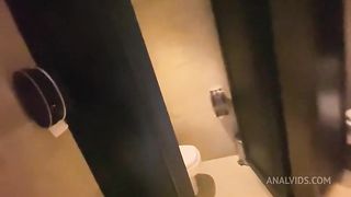 I called the hottie to the restaurant bathroom and ate the naughty ass right there, we almost got caught