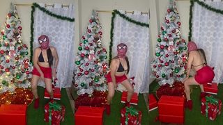 BEAUTIFUL LATINA STEPMOTHER WITH A BIG BUTT DANCING