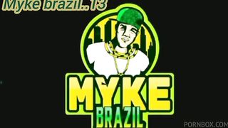 Levei uma coroa muito gostosa na minha casa ela deu pra me bem gostoso ela pediu leitinho na boca