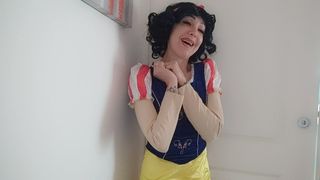Chantal Channel as a great piggy Snowhite