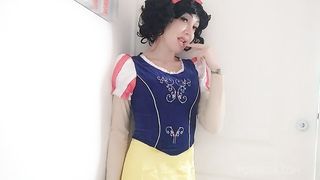 Chantal Channel as a great piggy Snowhite